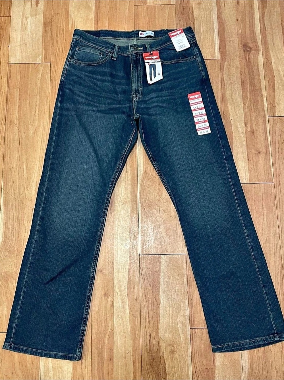 Wrangler Straight Fit Men's Straight Jeans Waist 34 x 32